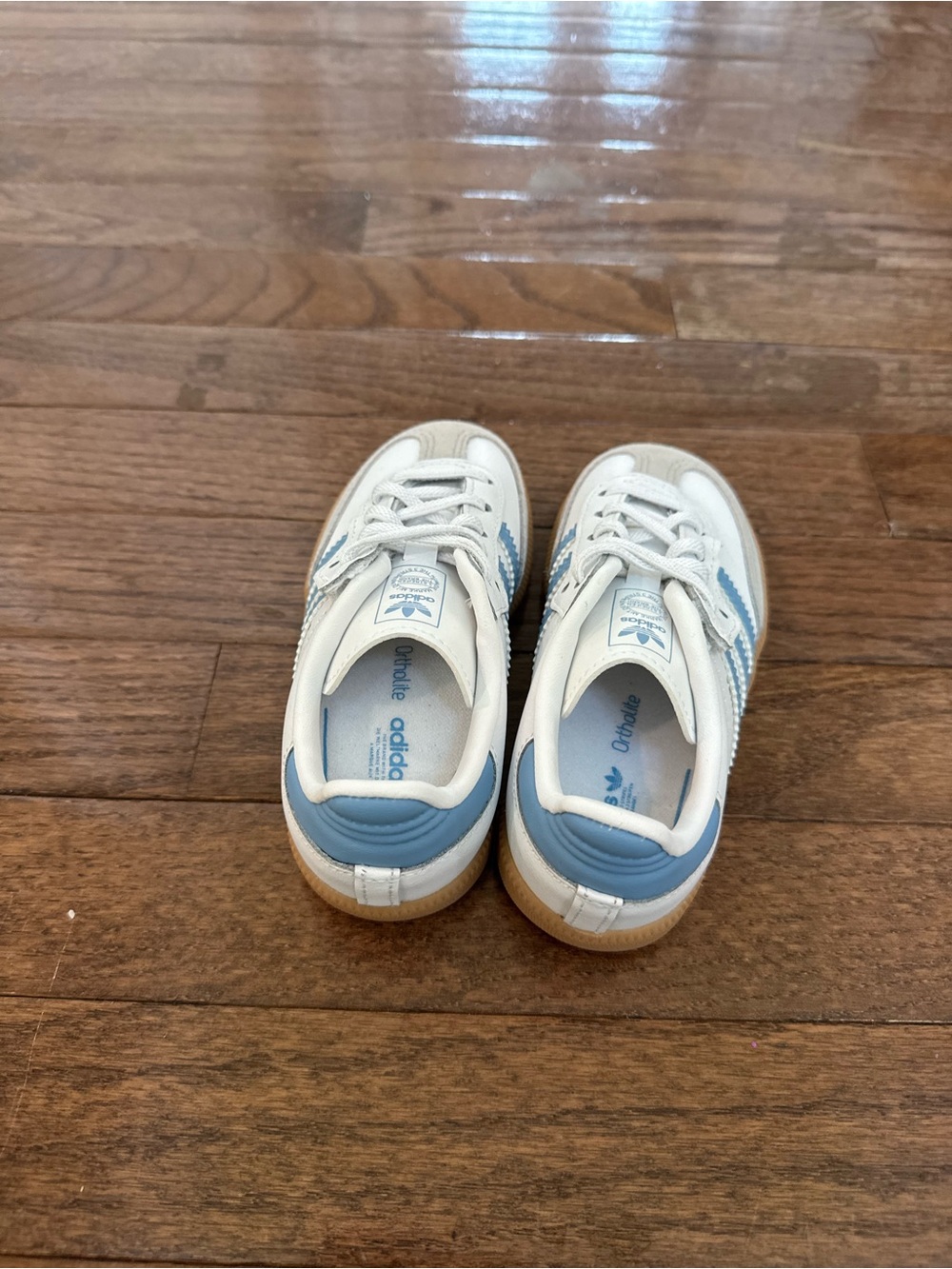 adidas Kids Samba OG Shoes in White & Light Blue - Picture 3 of 6